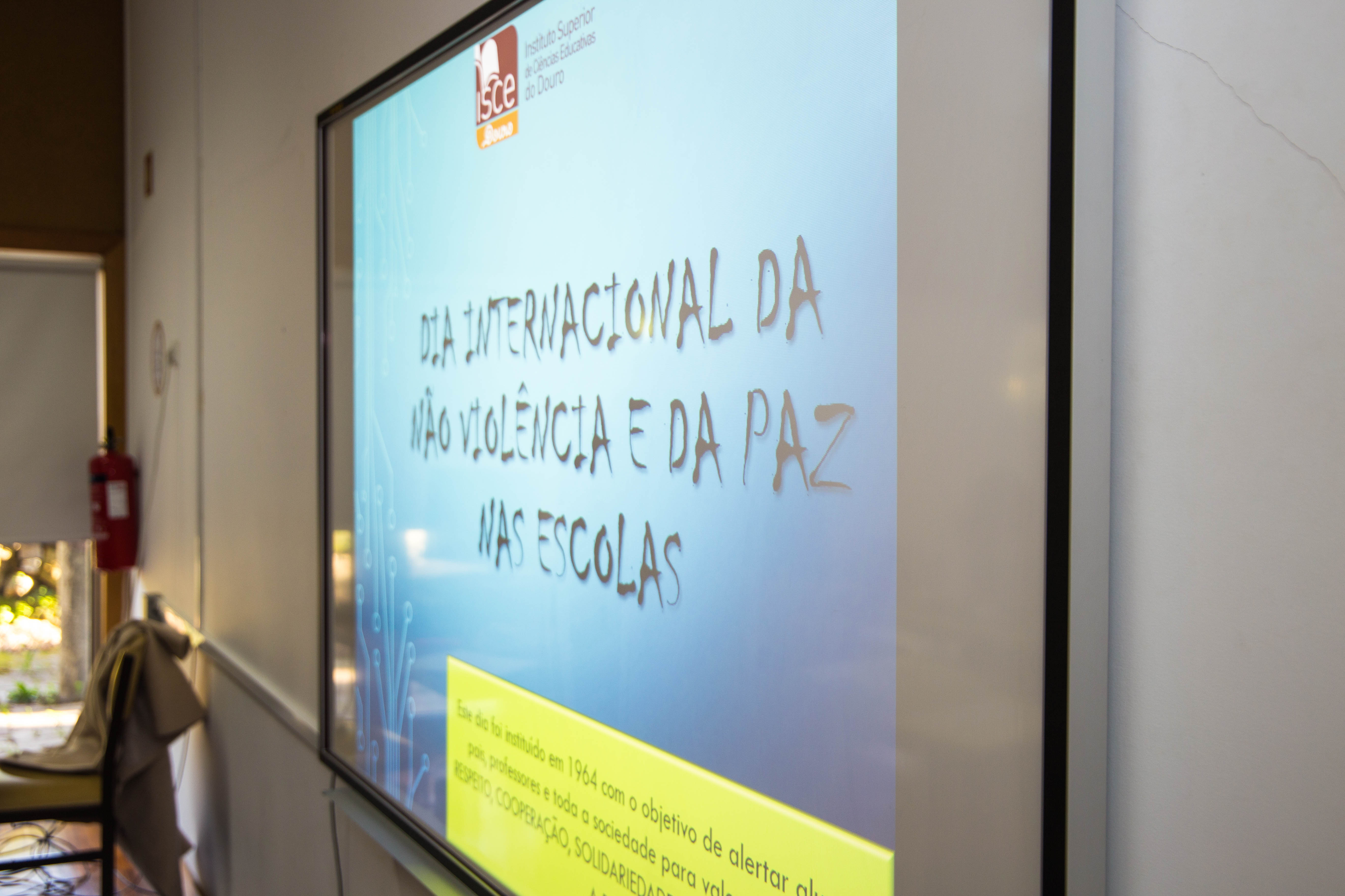 Dia Internacional da Não Violência e Paz nas Escolas assinalado no ISCE Douro