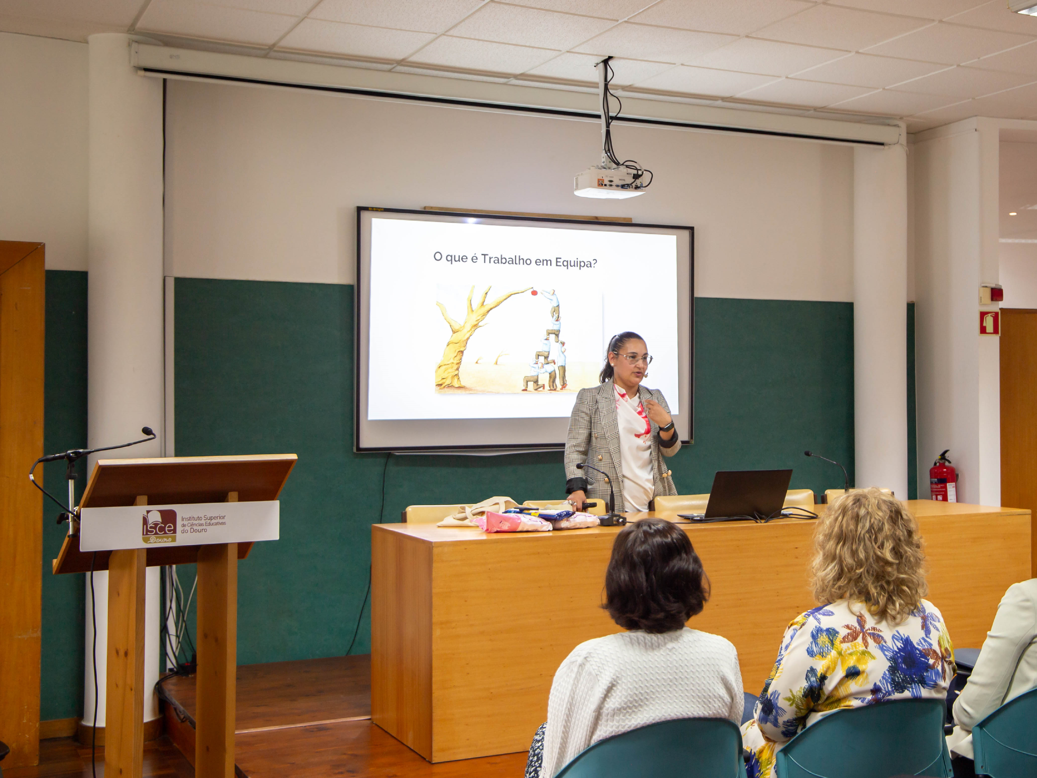 Saberes D' Ouro recebeu a conversa "A importância do trabalho em equipa"